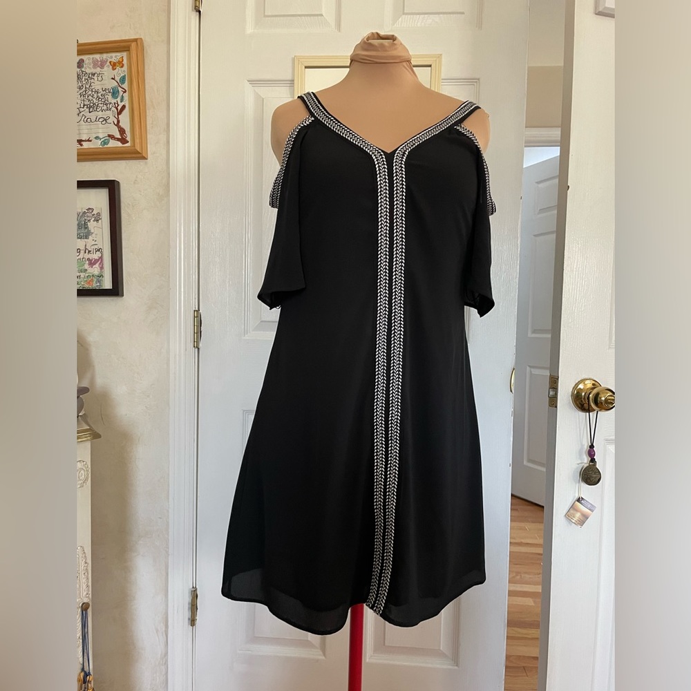 Vince Camuto, cocktail dress, size 4